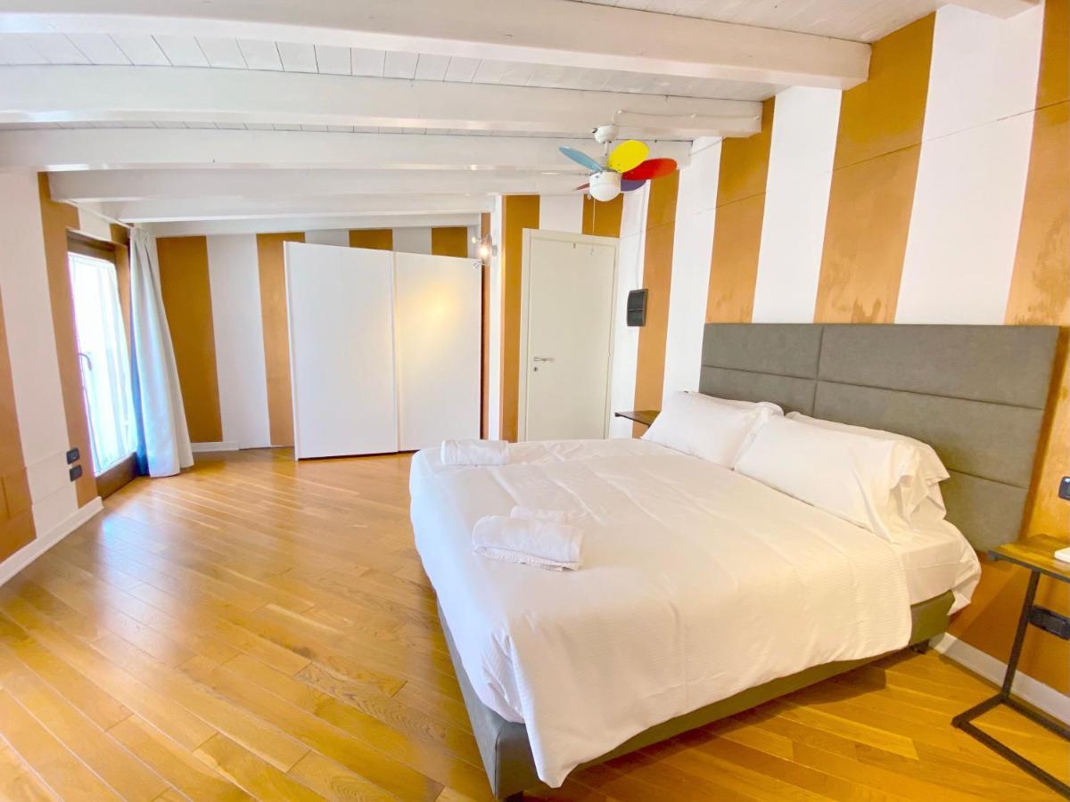 Residence Corte Ferrari -Ciao Vacanze- Moniga del Garda Zewnętrze zdjęcie