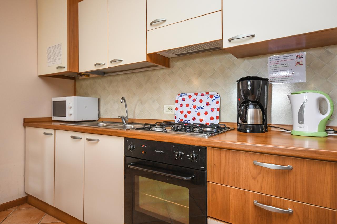 Residence Corte Ferrari -Ciao Vacanze- Moniga del Garda Zewnętrze zdjęcie
